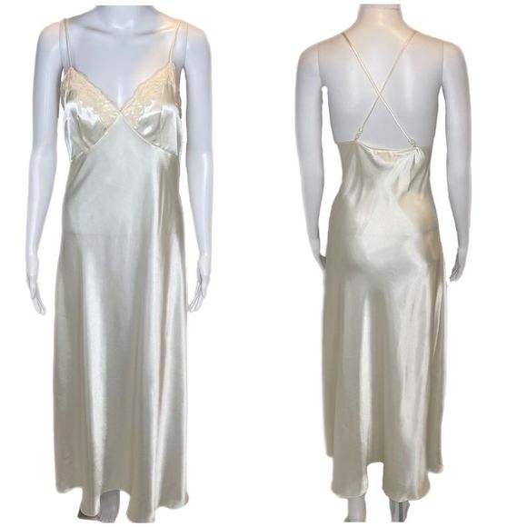 Jones New York Other - Vintage Jones New York Cream Maxi Length Sleeveless Nightgown